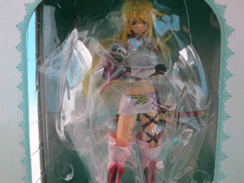 milla maxwell figure