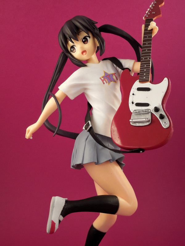 azusa nakano figure