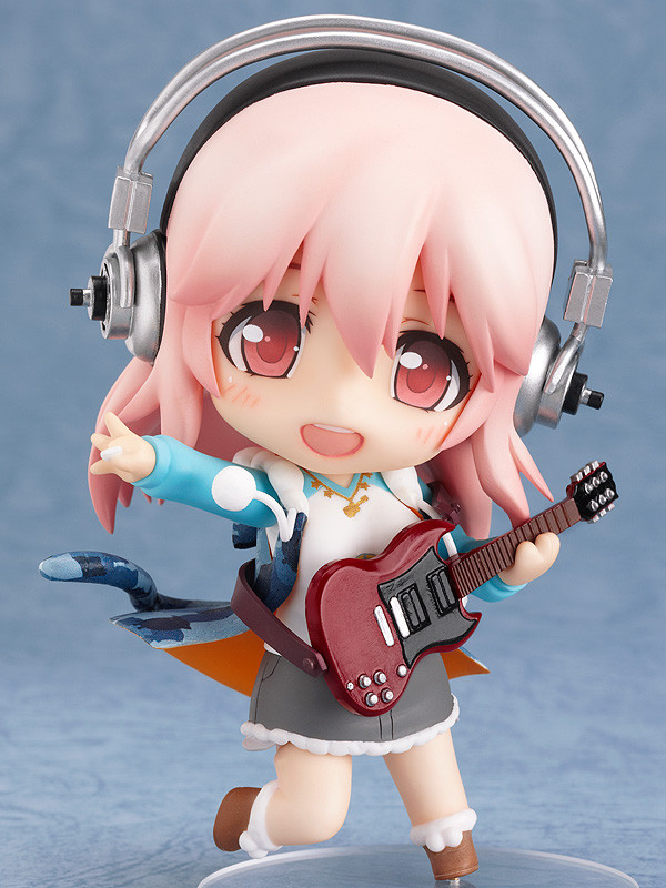 figure super sonico