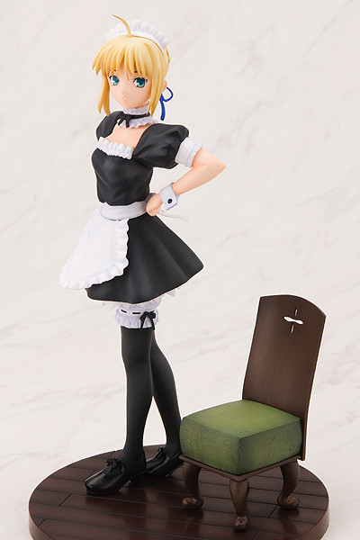 saber maid figure