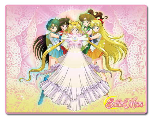 Sailor Moon Group Throw Blanket